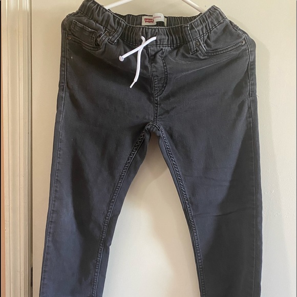 Boys levis joggers size L 12-13 - Picture 2 of 4